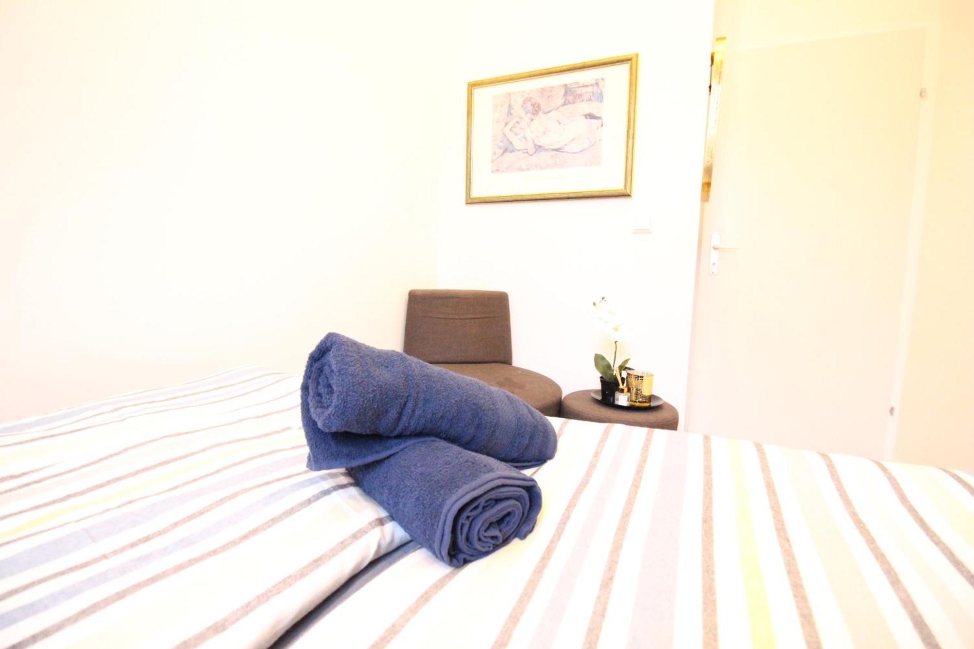 Disc Cozy In Liesing Séjour chez l'habitant *
