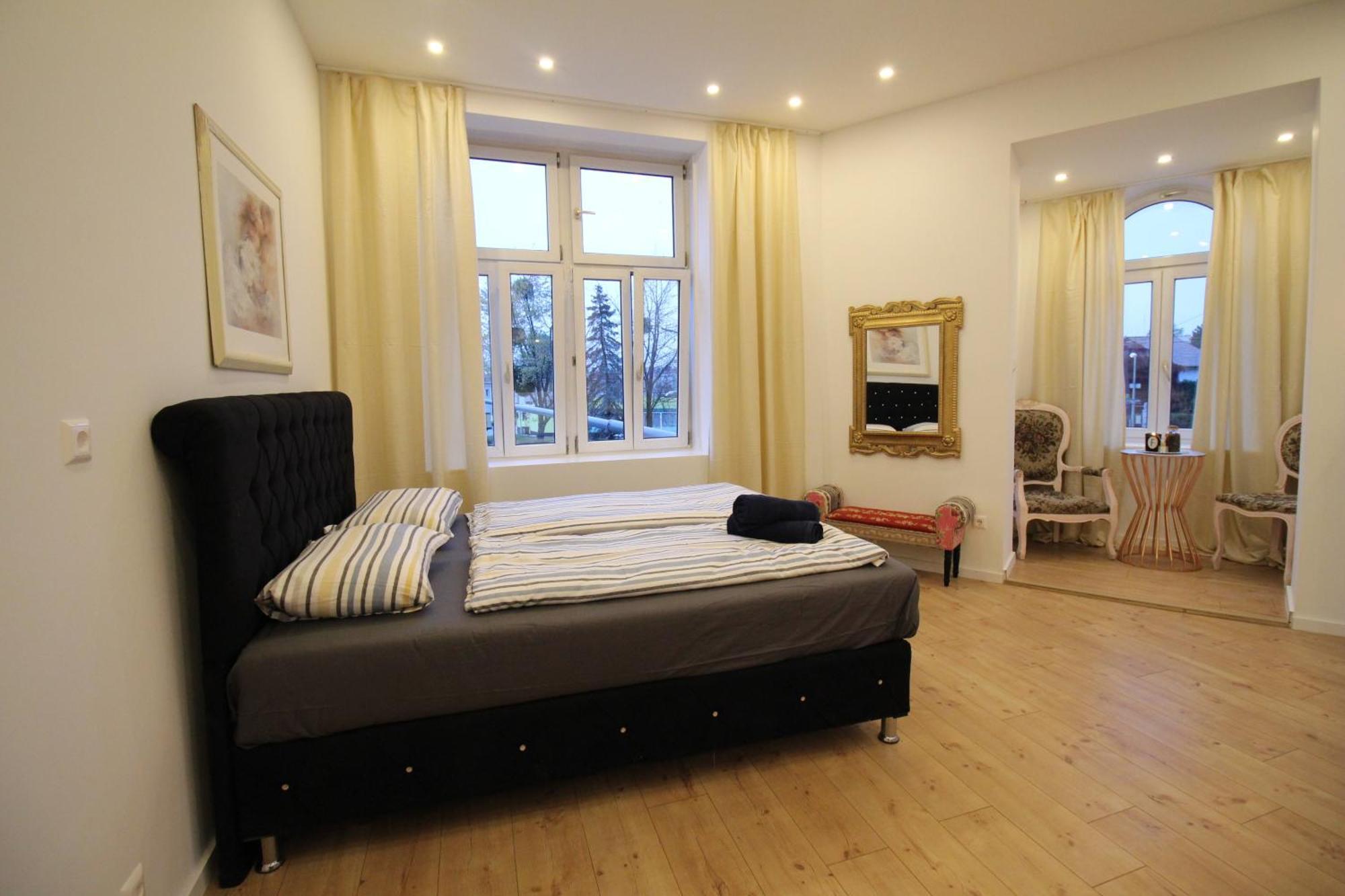 Disc Cozy In Liesing Séjour chez l'habitant
